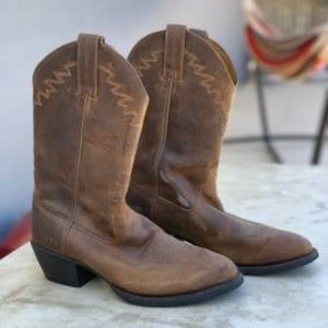 Ariat Men's boots size 9